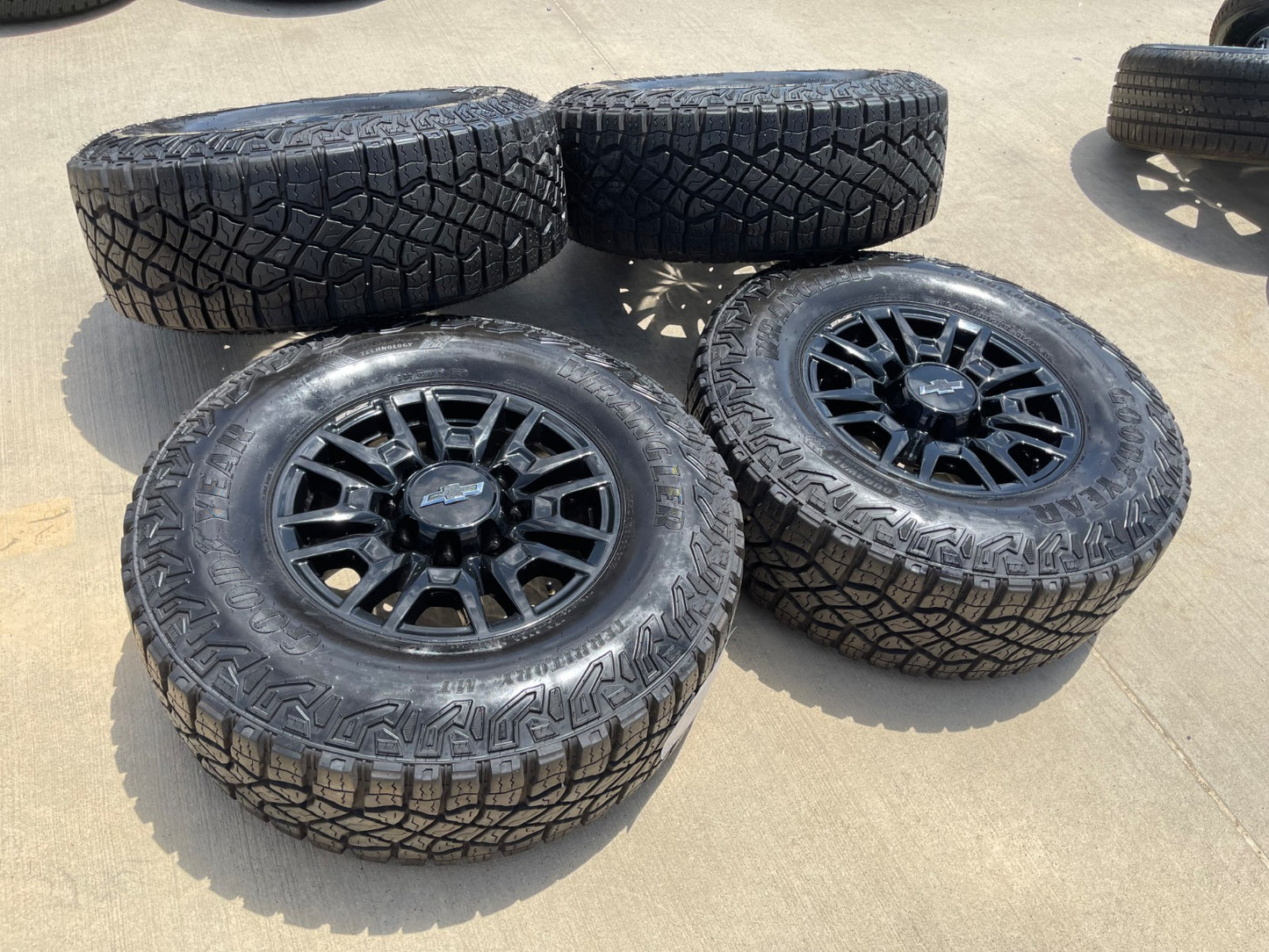 18" Chevy Silverado ZR2 Trail Boss 2500 OEM wheels rims #14122 2011-2027 SET