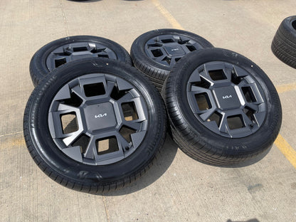 19" Kia Telluride Sorento OEM wheels rims 95983 tires Carnival BRIDGESTONE SET