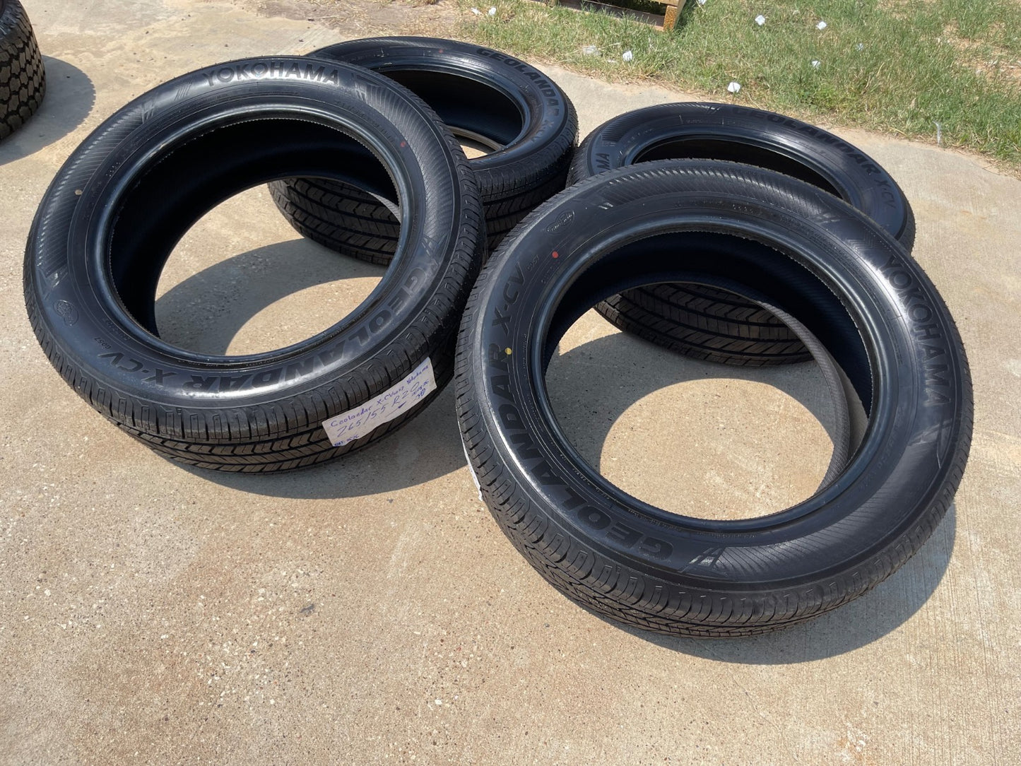 (4) 265/55/20 Yokohama Geolander X-CV tires 113V XL 265/55R20 TAKE OFFS NEW