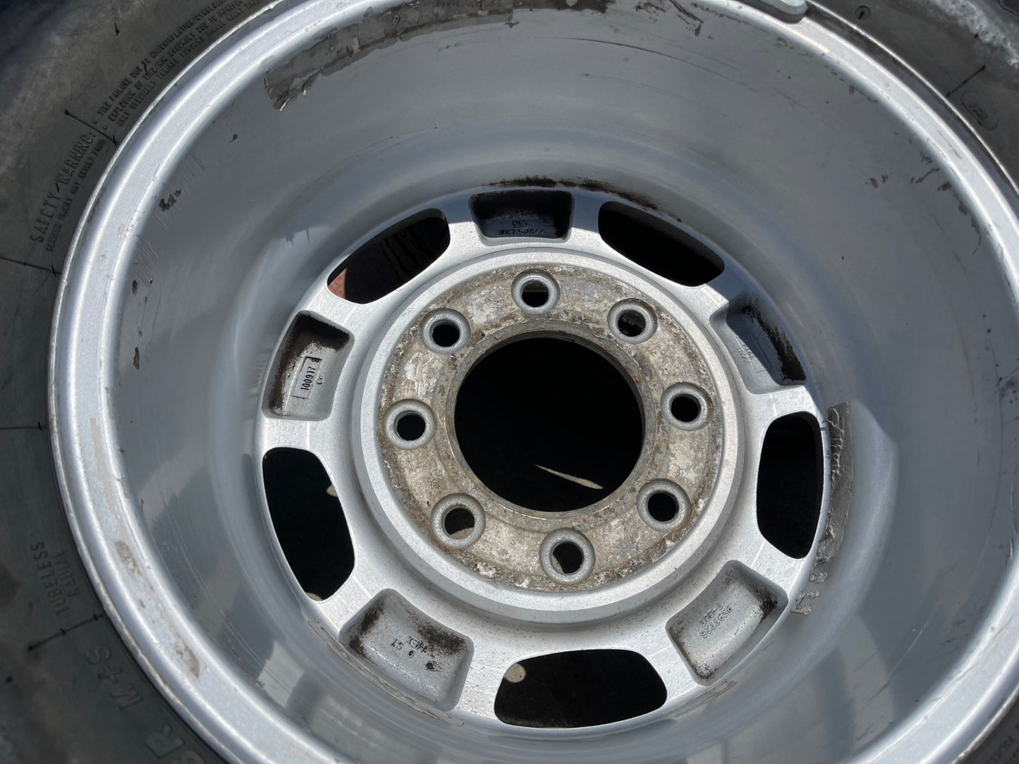 17" Chevy Silverado GMC Sierra 2500 3500 OEM 5500 wheels rims FIRESTONE