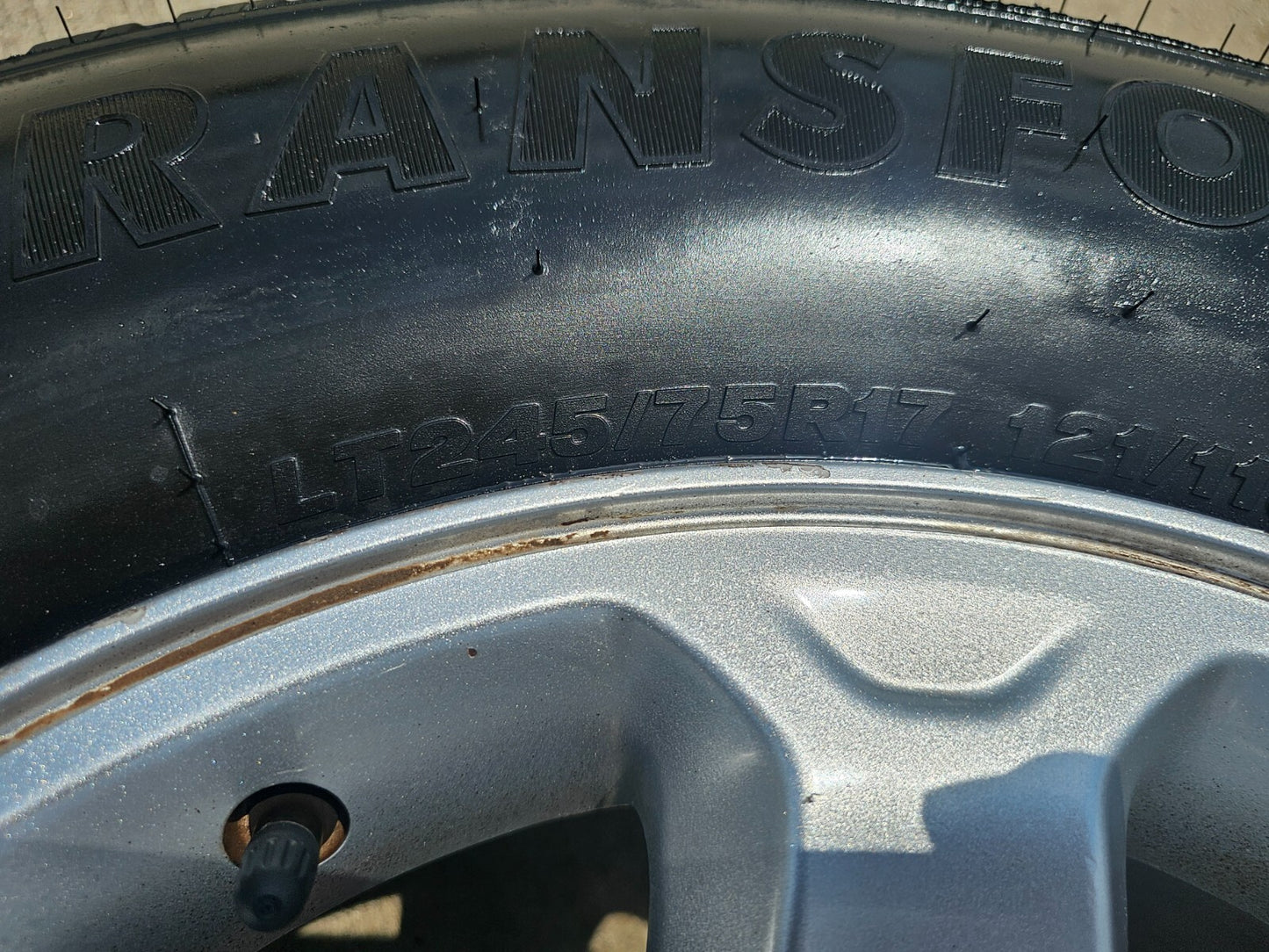 17" Ford F-250 F-350 OEM rims wheels 3950 tires FIRESTONE DISCOUNTED