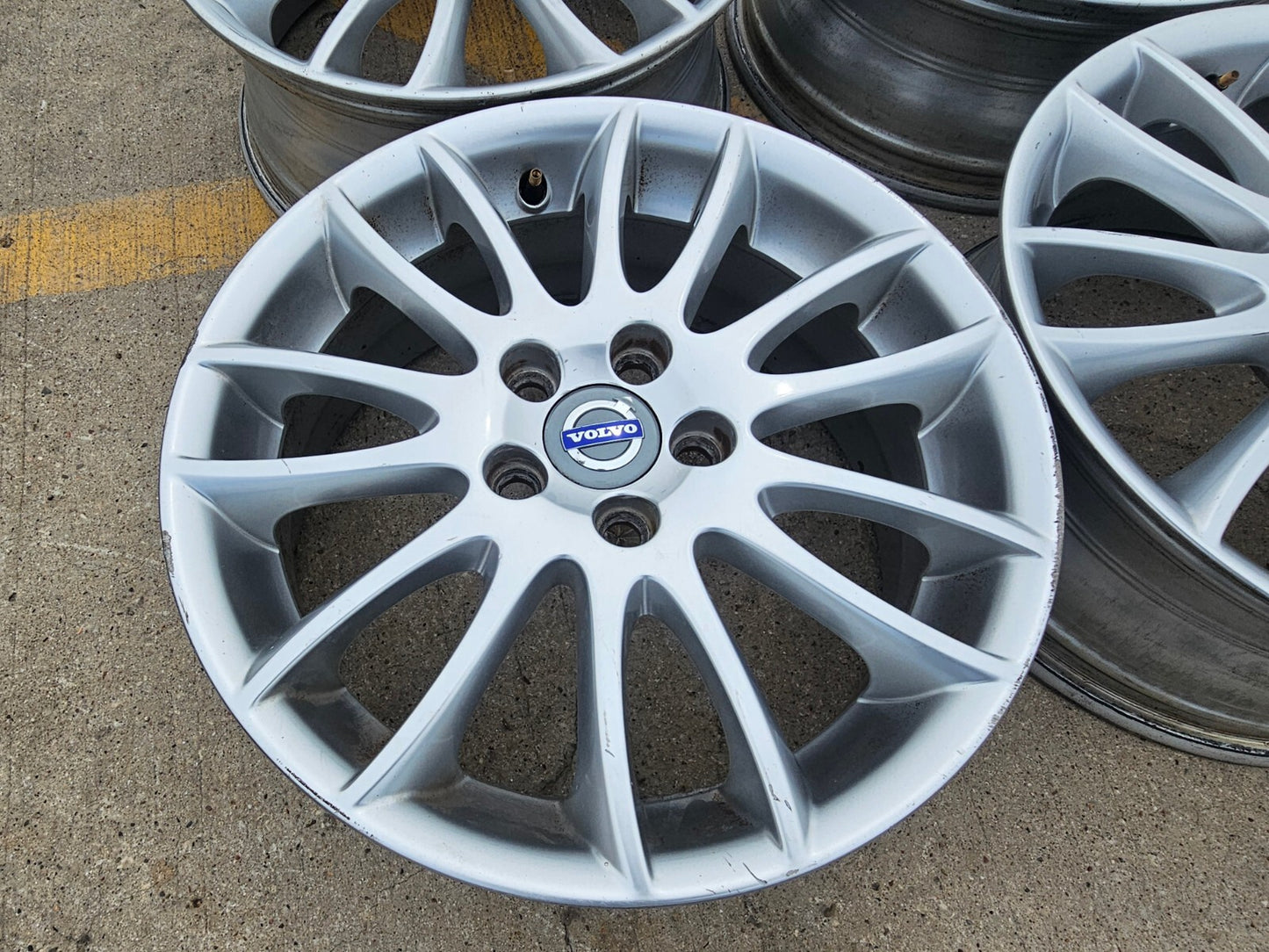 17" Volvo C30 C70 S40 V50 Ultimate OEM rims wheels 70317