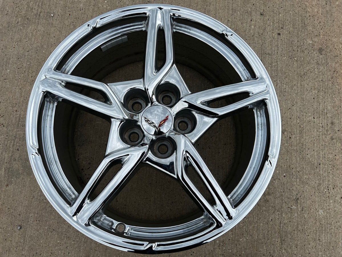 19" 19x8.5 Chevy Corvette C8 OEM wheel rim 14007 96704 FRONT CHROME