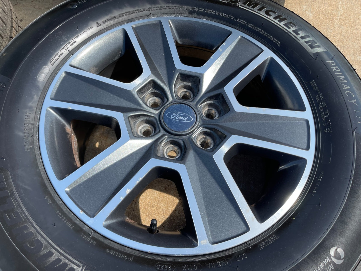 18" Ford F-150 Expedition OEM rims wheels 3997 3999 tires NEW MICHELIN