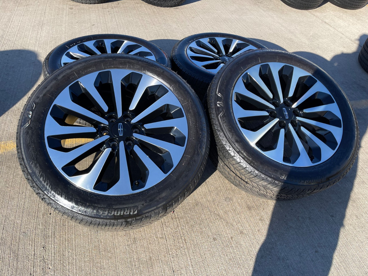 22" Lincoln Navigator L OEM 95385 10498 rims wheels 2022 2023 2024 2025 2026