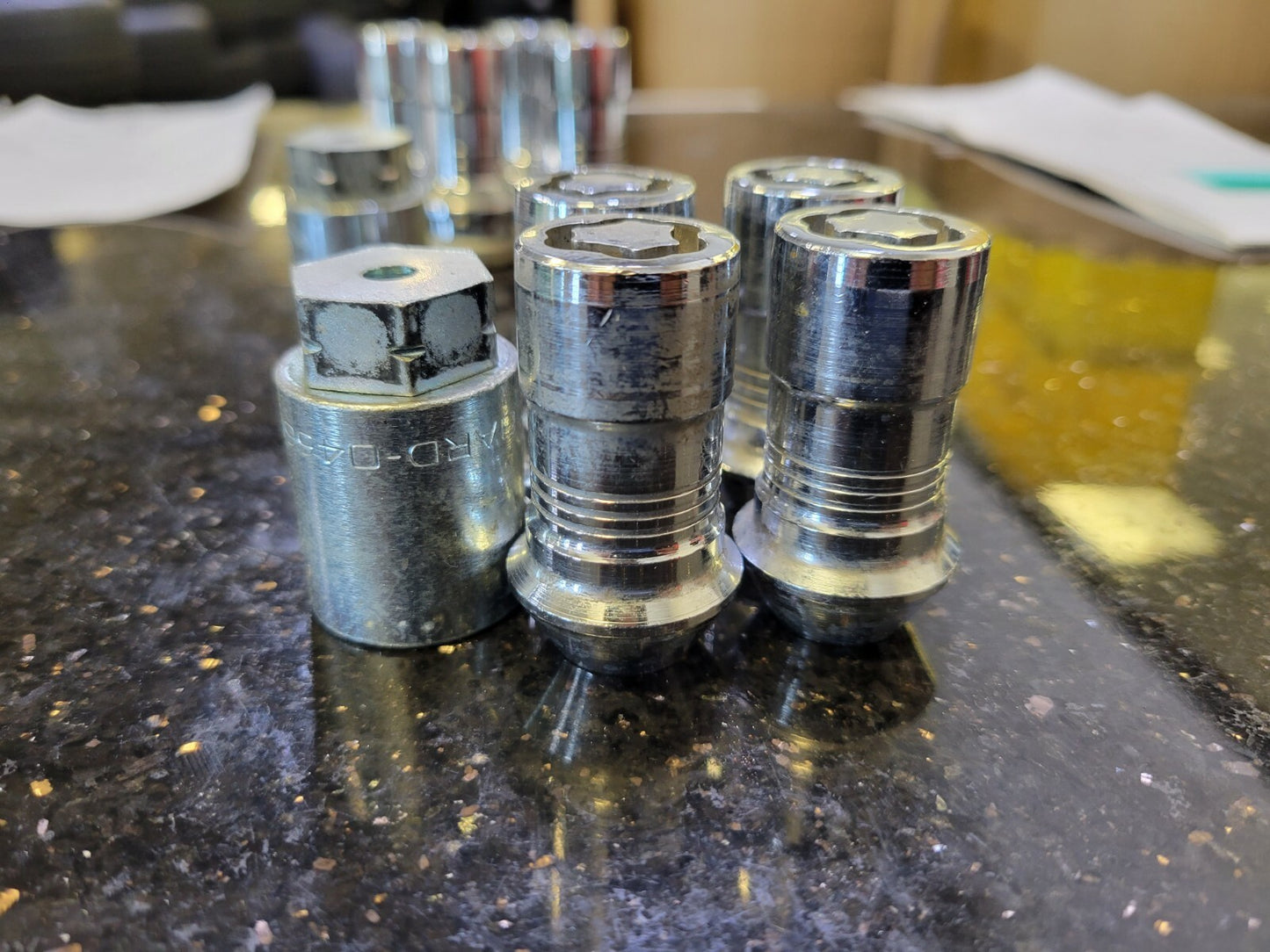 (4) 14x1.5 OEM Ford lug nut locks nuts polished key F-150 Expedition Bronco