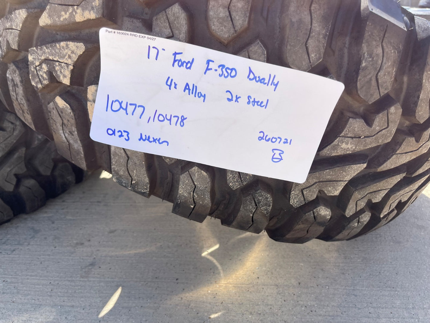17" Ford F-350 Dually OEM 10477 10478 rims wheels tires SET NEXEN 33"
