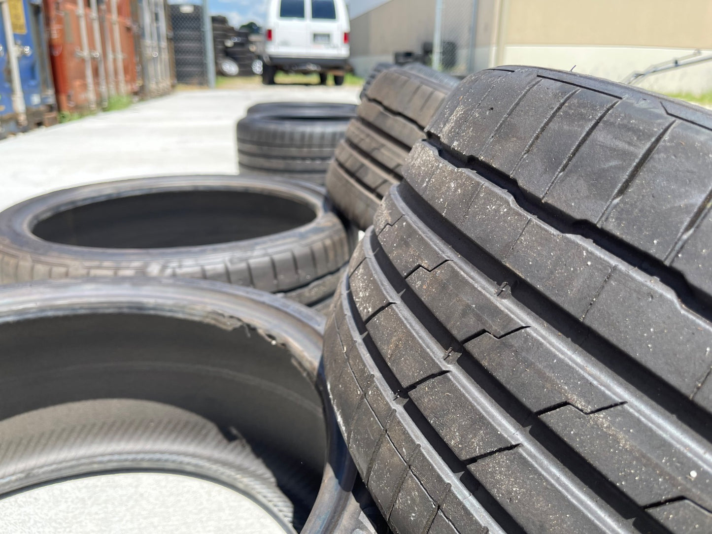 (4) 235/35/19 Hankook Ventus S1 Evo 3 tires 235/35R19 91Y DISCOUNTED