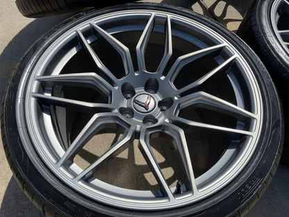 20" + 21" Chevy Corvette Z06 C8 OEM wheels rims 95580 95581 tires 2023 2024 2025