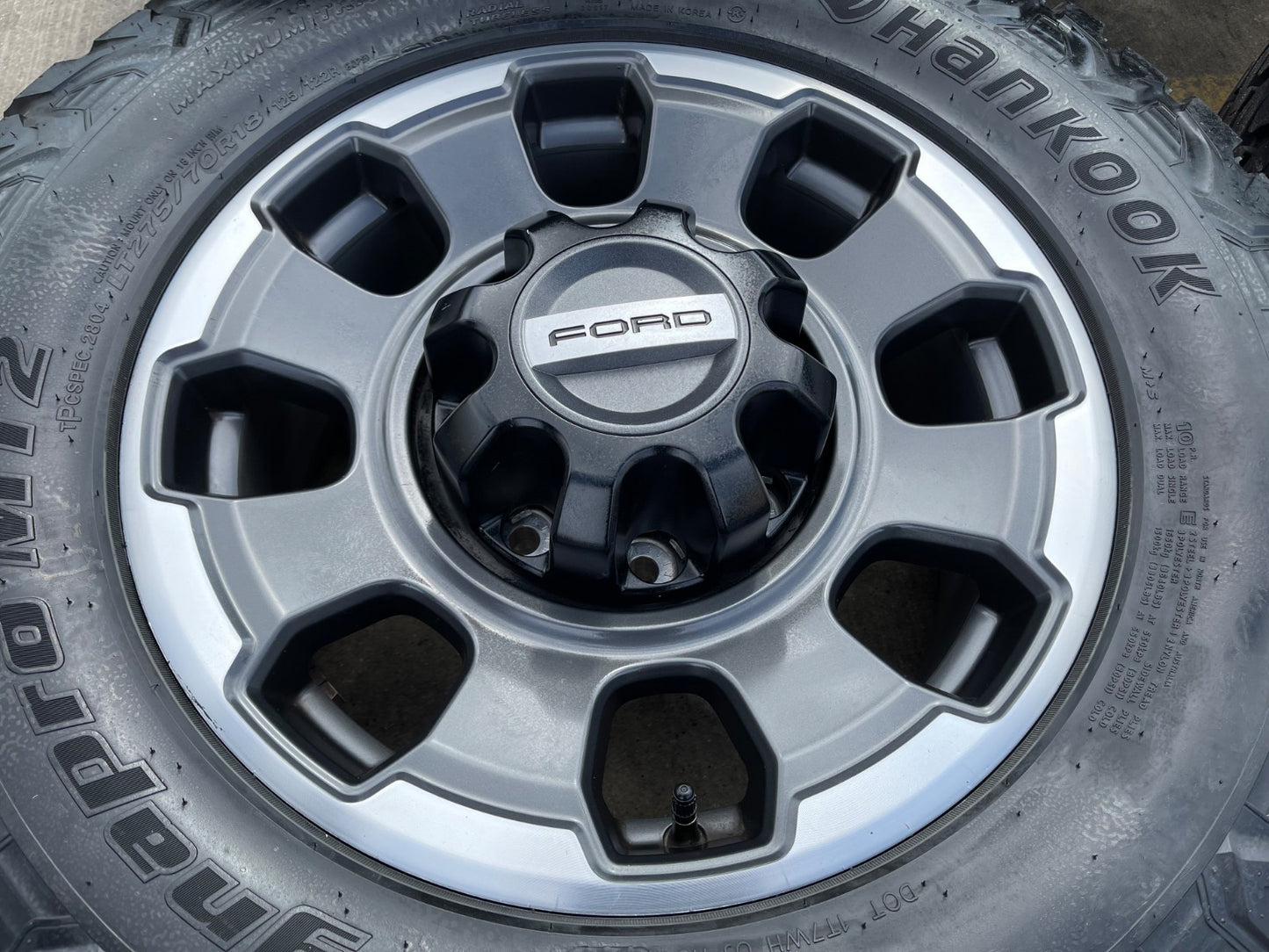 18" Ford F-250 F-350 OEM TREMOR rims wheels 10482 HANKOOK DYNAPRO M/T2
