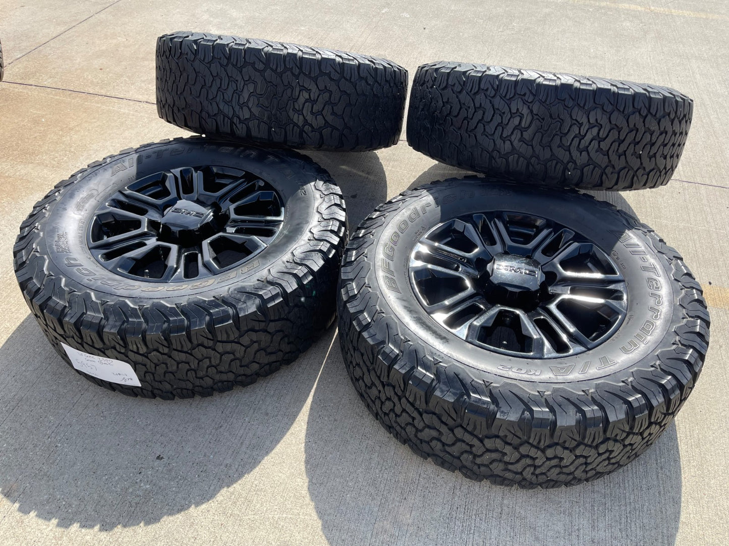 20" GMC Sierra Chevy 2500 OEM 5957 BLACK DIAMOND wheels rims tires BFG 37"