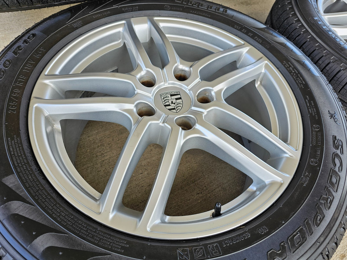 19" Porsche Cayenne OEM 67404 wheels rims tires PIRELLI