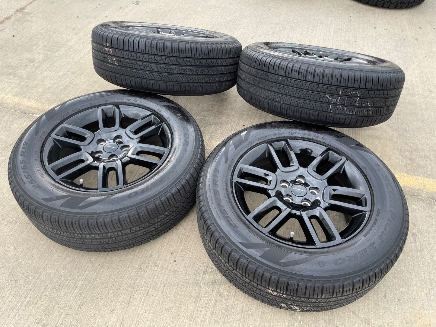 19" Land Rover DEFENDER Range Rover OEM 72350 wheels rims 2025 2026 2027 SET