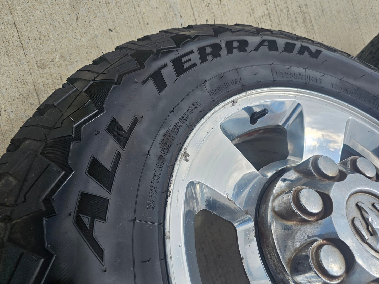 17" Dodge Ram 2500 3500 OEM wheels rims 2187 tires