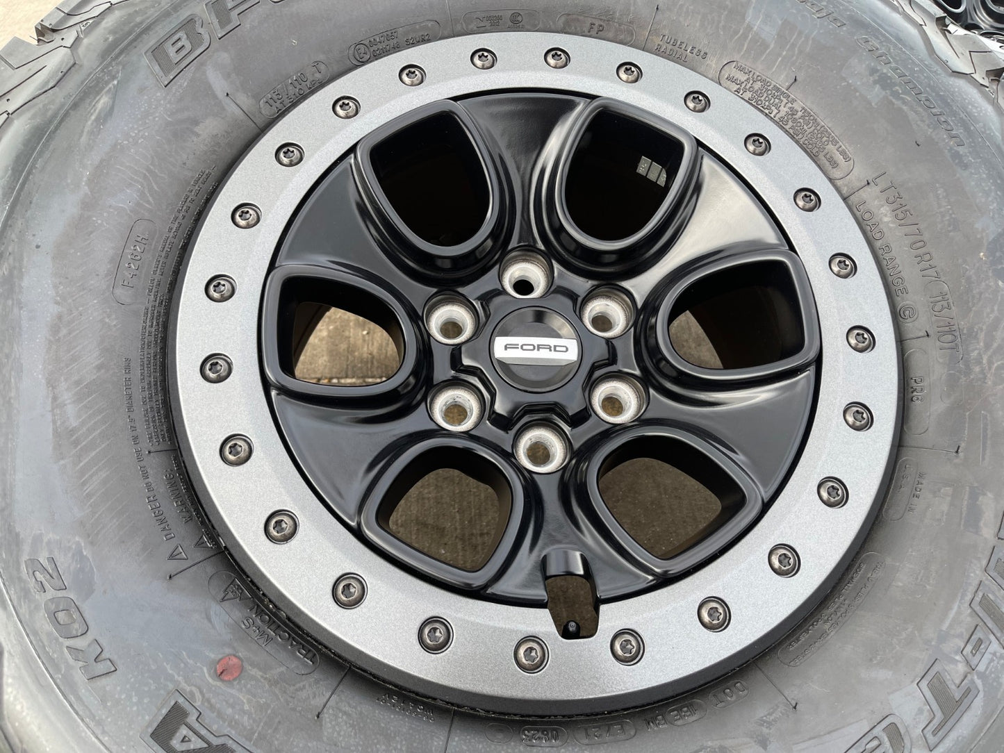 17" Ford F-150 Raptor OEM BEADLOCK rims wheels 10459 95210 BFG KO2 35" tires NEW