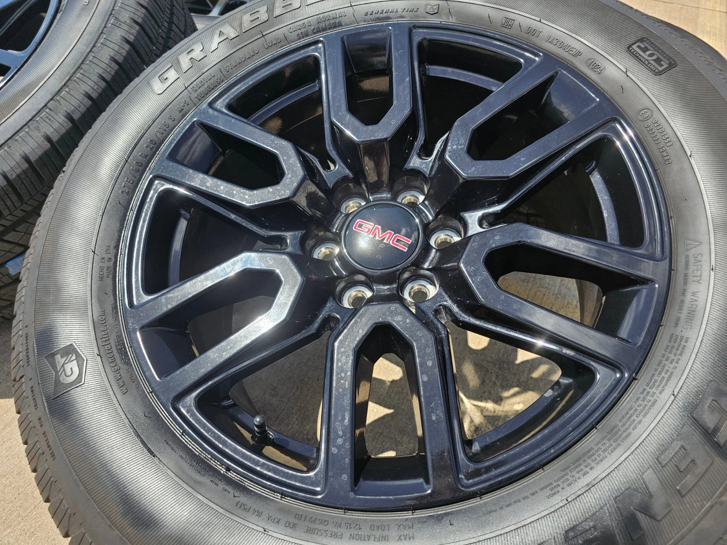 20" GMC Sierra Yukon Chevy OEM black 5914 5918 wheels rims 2023 2024 2025 2026