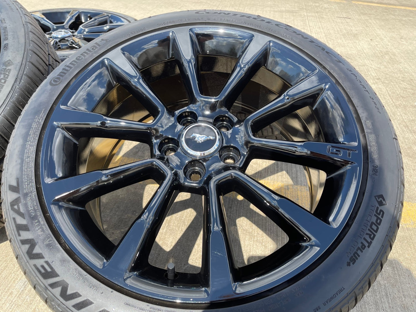 19" Ford Mustang Stealth GT OEM wheels rims 3863 tires CONTINENTAL