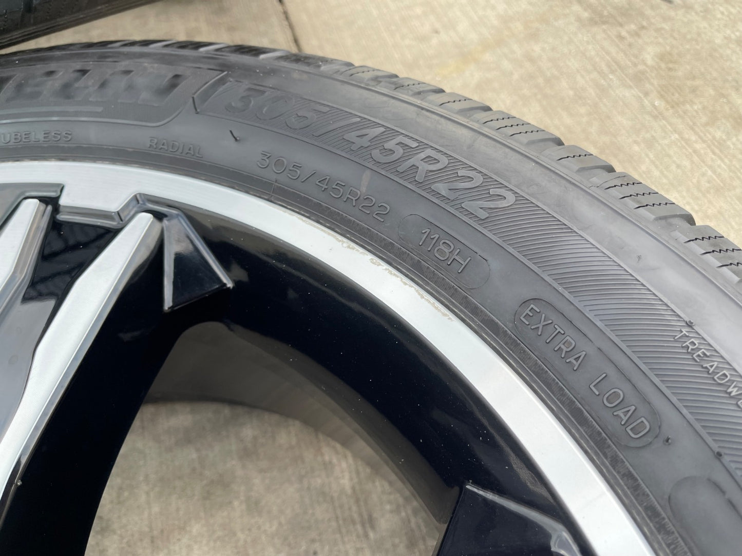 22" Ford F-150 Expedition PERFORMANCE OEM 10200 rims wheels MICHELIN