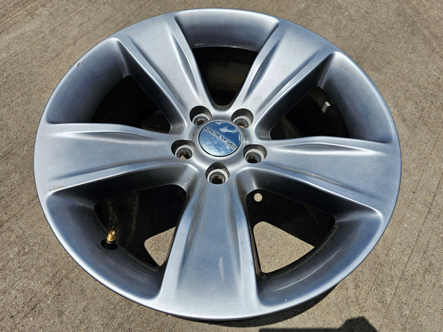 (1) 18" Dodge Charger Challenger Chrysler 300 OEM 2521 wheel rim spare