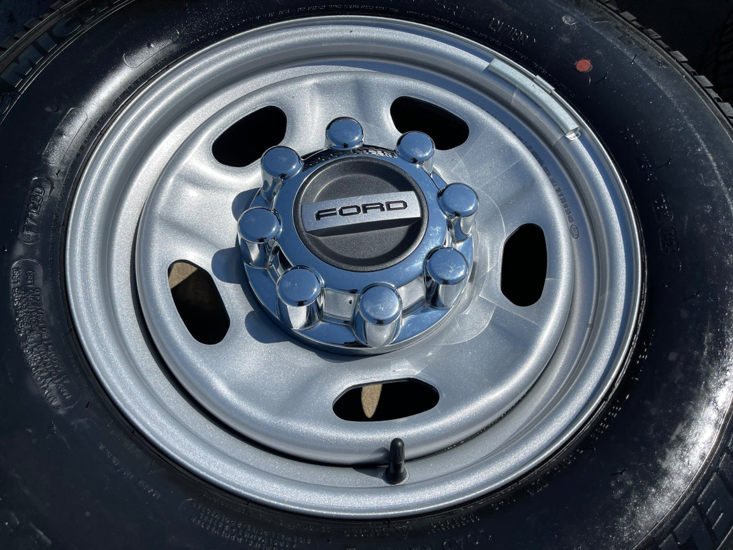 17" Ford F-250 F-350 OEM 3828 wheels rims tires MICHELIN 2023 2024 2025 2026 NEW