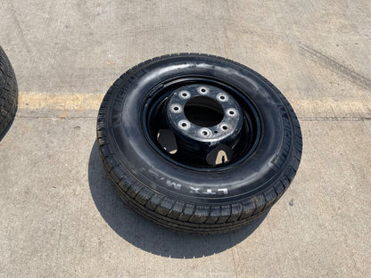 (1) 17" Chevy Silverado GMC Sierra 3500 Dually rim wheel OEM 8094 SINGLE