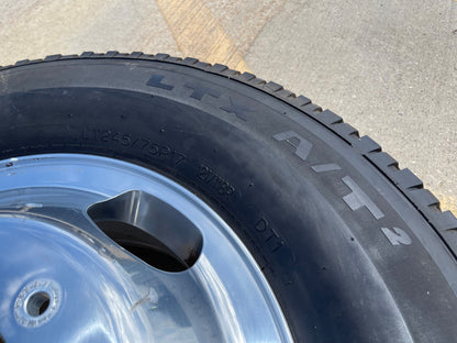17" Ford F-350 Dually OEM 10477 rim wheel tire MICHELIN A/T2 spare single