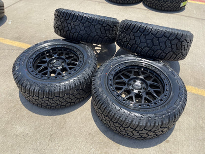 20x9 20" KMC KM549 Ford Expedition F-150 6x135 wheels rims tires 33" NEW