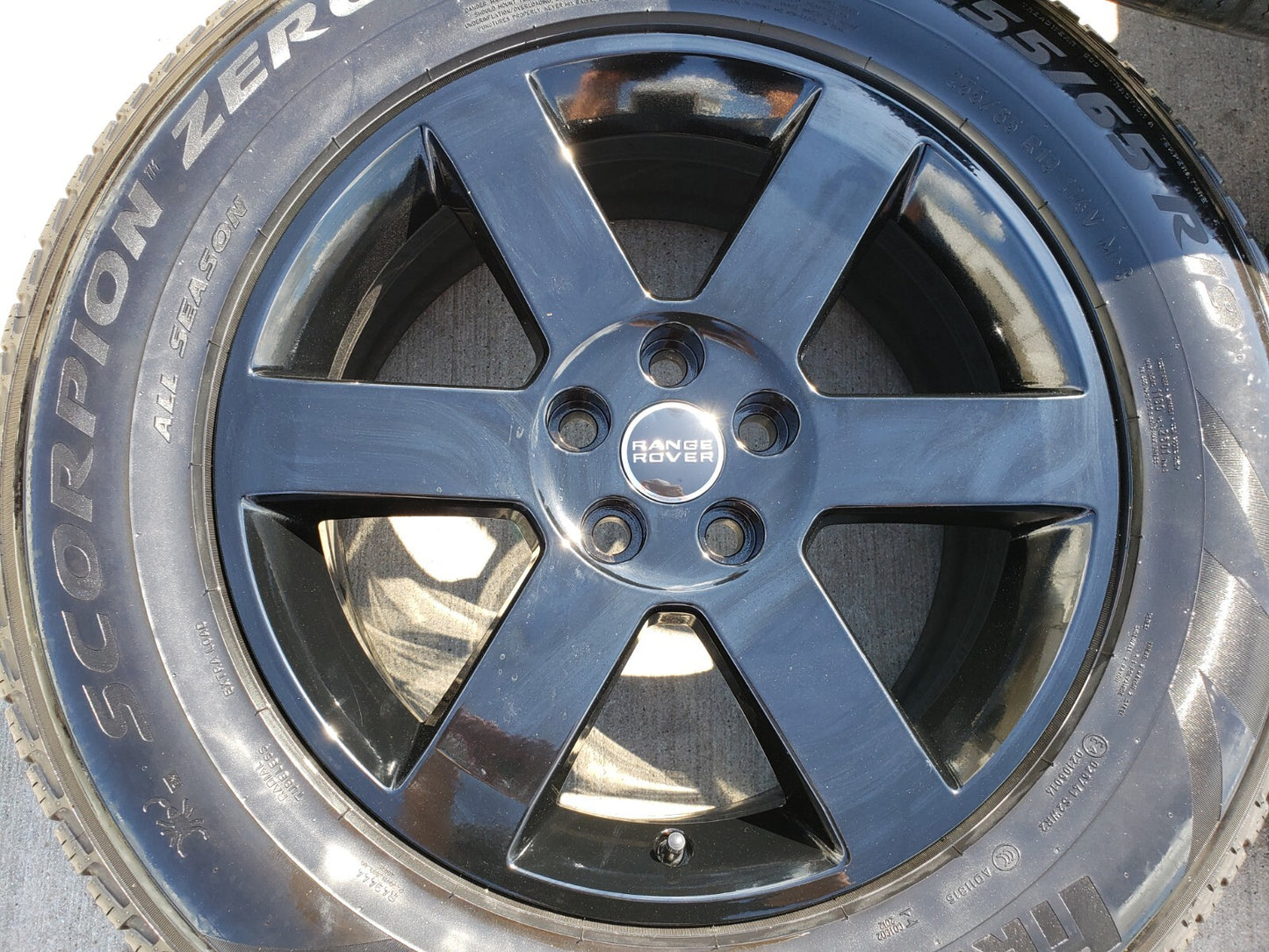 19" Land Rover DEFENDER Range Rover OEM 72348 wheels rims PIRELLI NEW