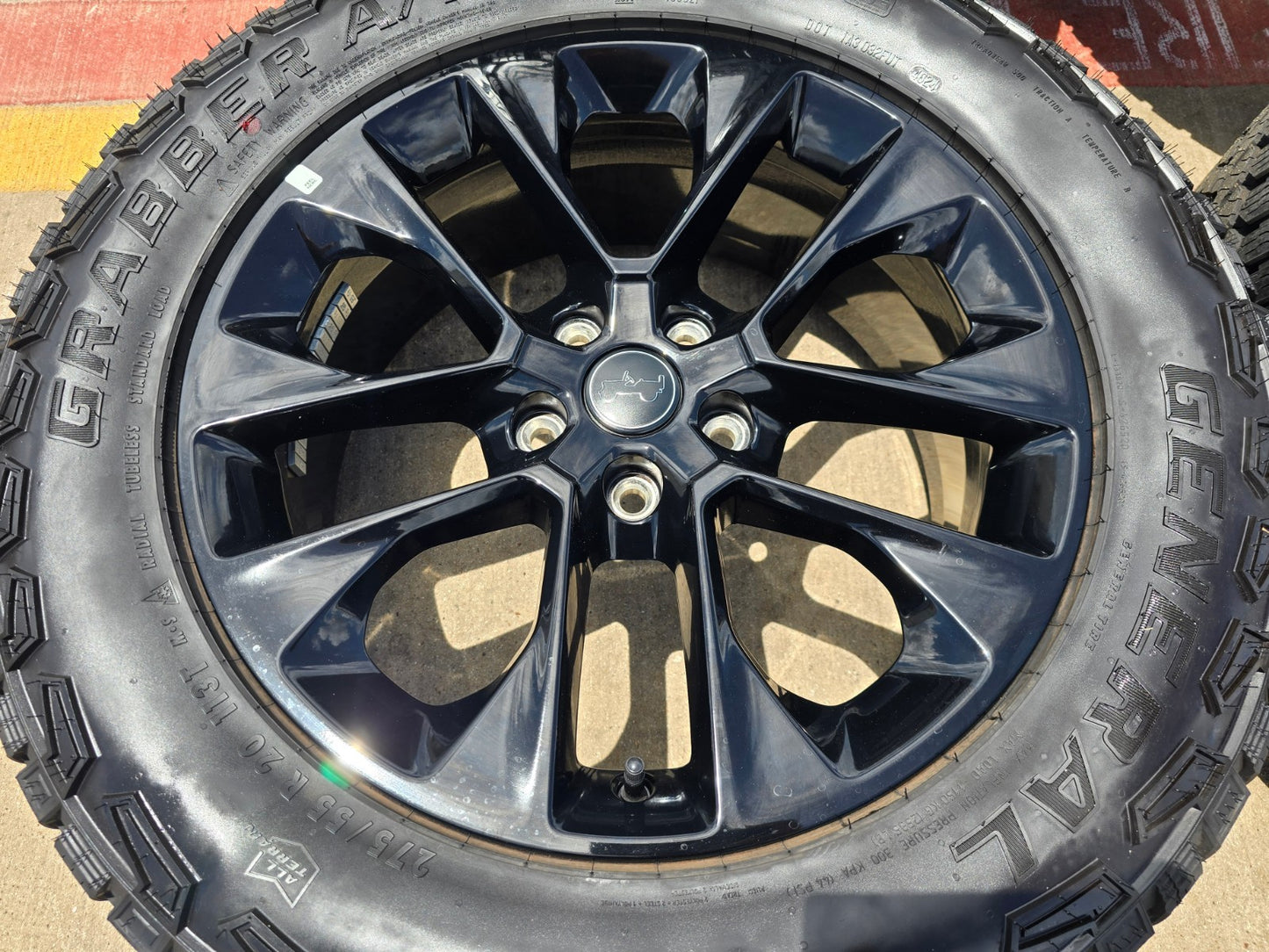 20" Jeep Wrangler Rubicon OEM 9262 wheels rims Gladiator GENERAL 2025 2026 NEW