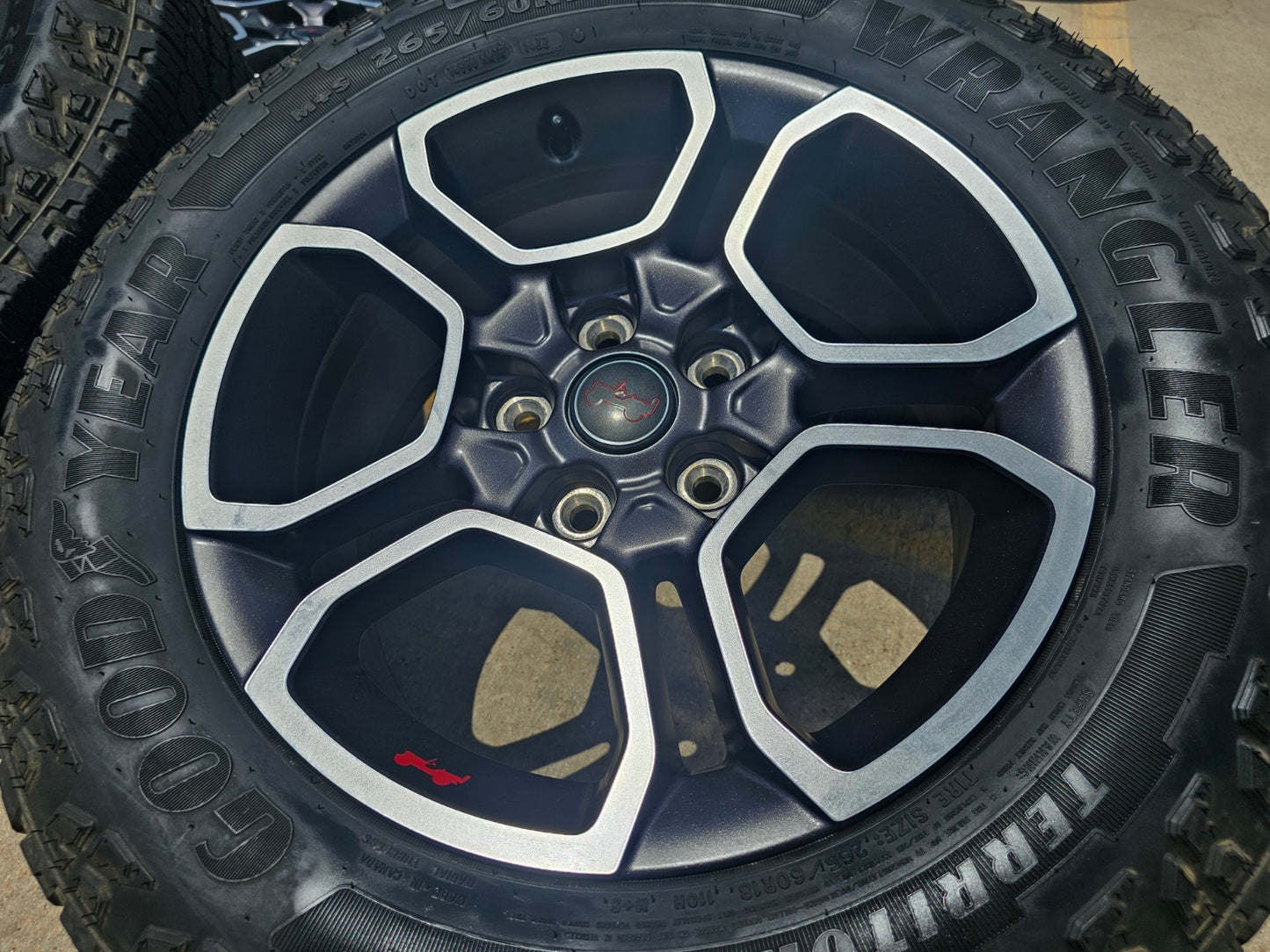 18" Jeep Grand Cherokee TRAILHAWK L OEM wheels rims 9309 Durango