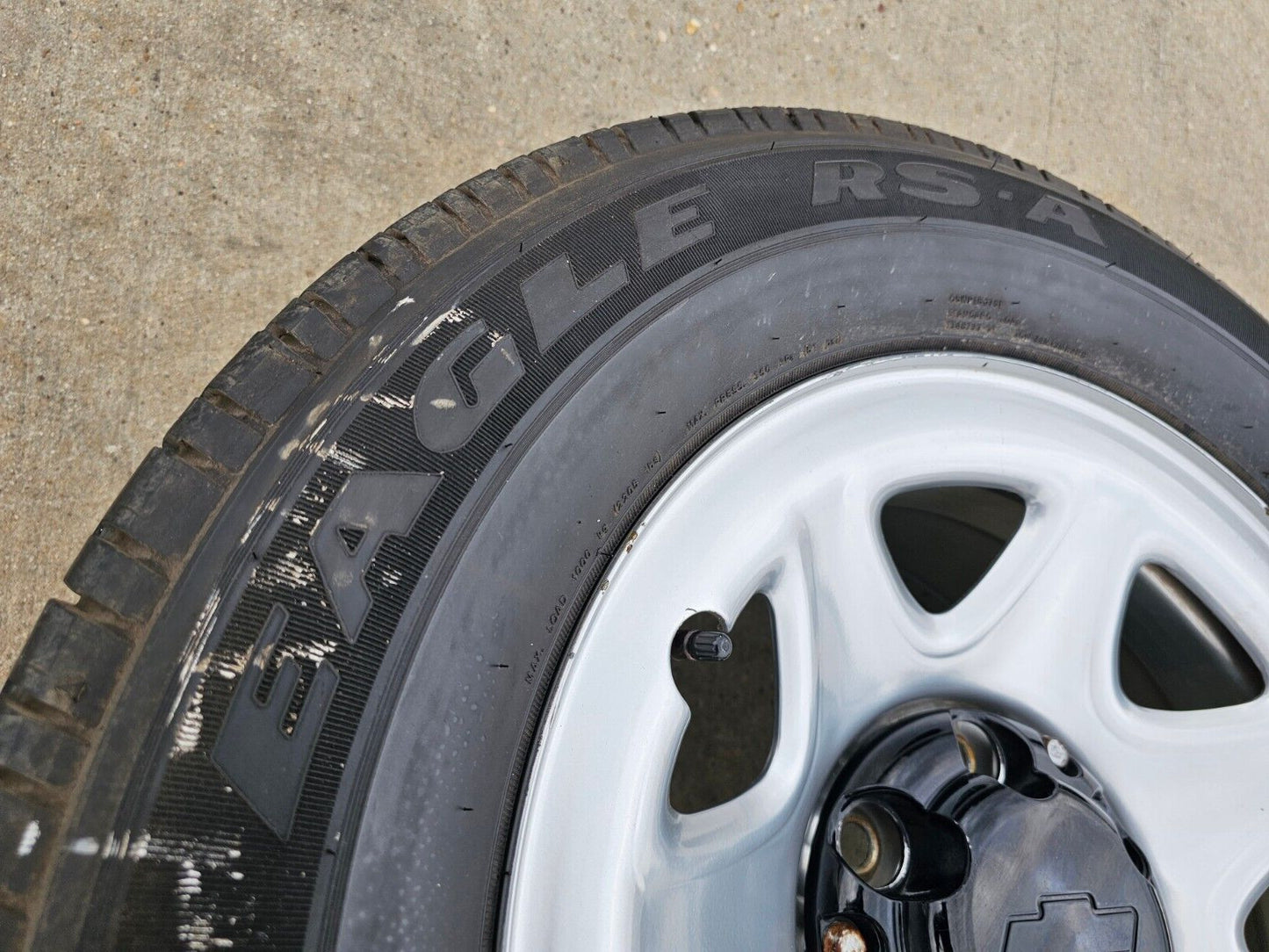 17" Chevy Tahoe PPV OEM Police Package 8111 wheels rims tires