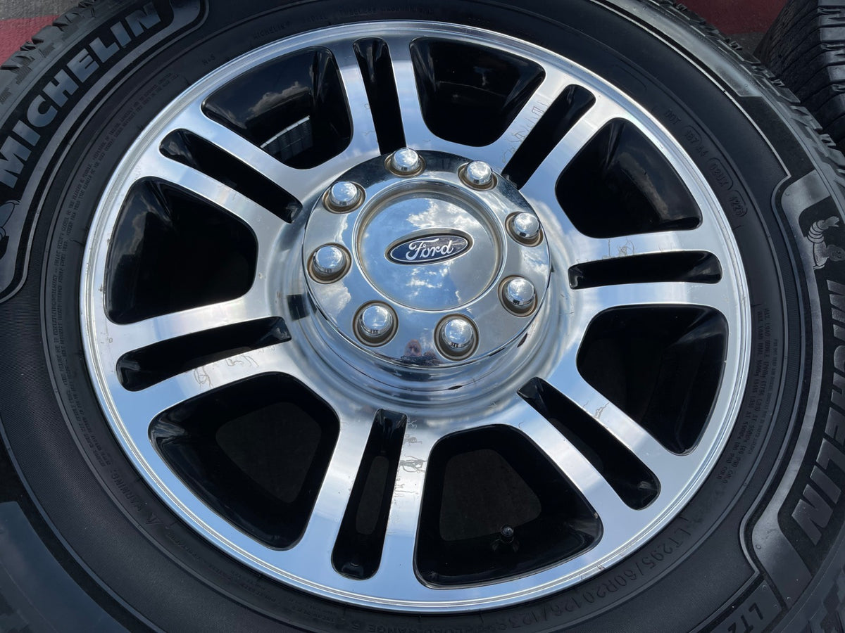 20" Ford F-250 F-350 OEM 3951 3845 LARIAT rims wheels tires MICHELIN DEFENDER