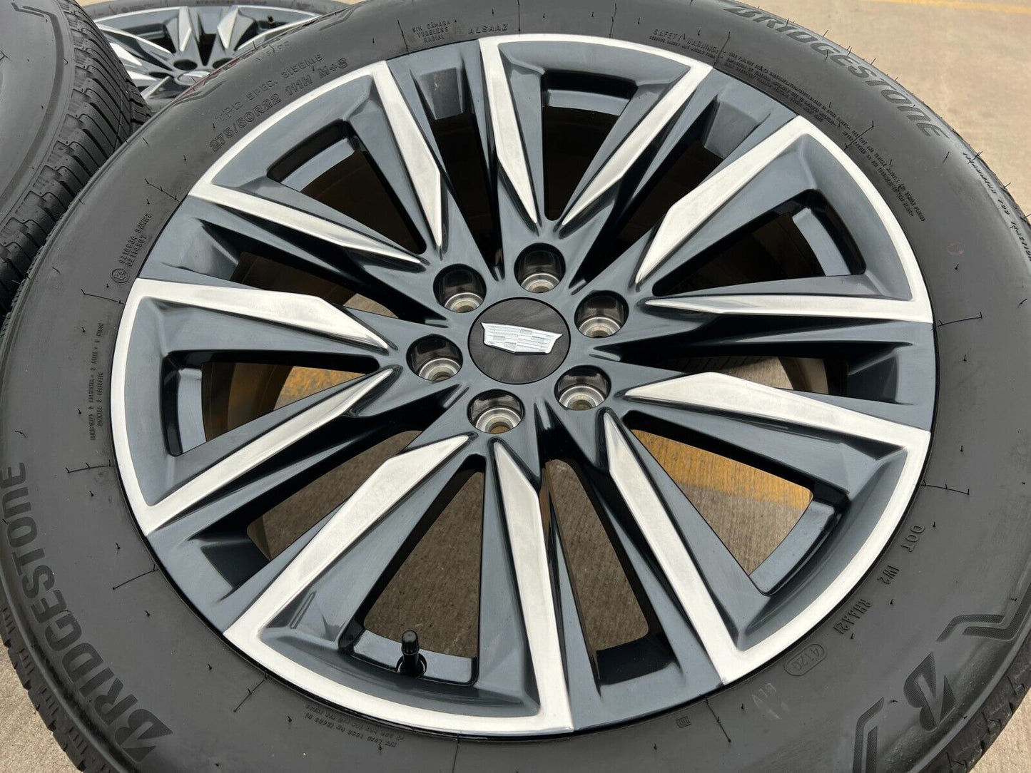 22" Cadillac Escalade OEM wheels rims GMC Sierra 95028 tires 2022 2023 2024 2025