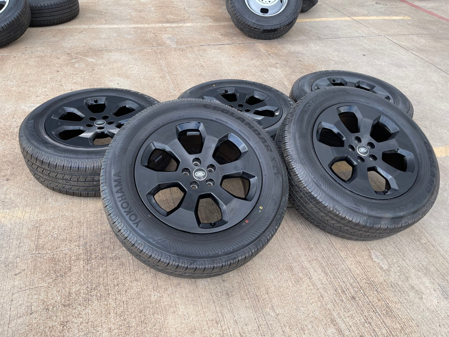 20" Land Rover Defender OEM wheels rims 72349 Range tires NEW
