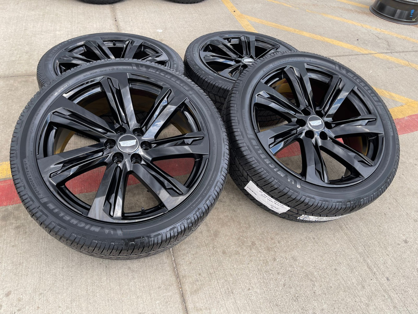 24" Cadillac Escalade V OEM wheels rims black SET 2025 2026 2027 NEW MICHELIN