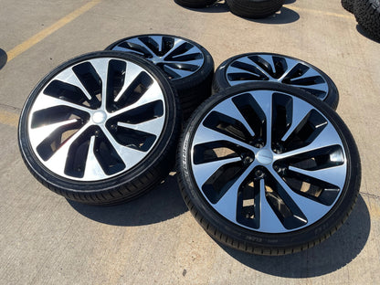 21" Lucid Air Grand Touring OEM 95542 95543 wheels rims black tires PIRELLI NEW