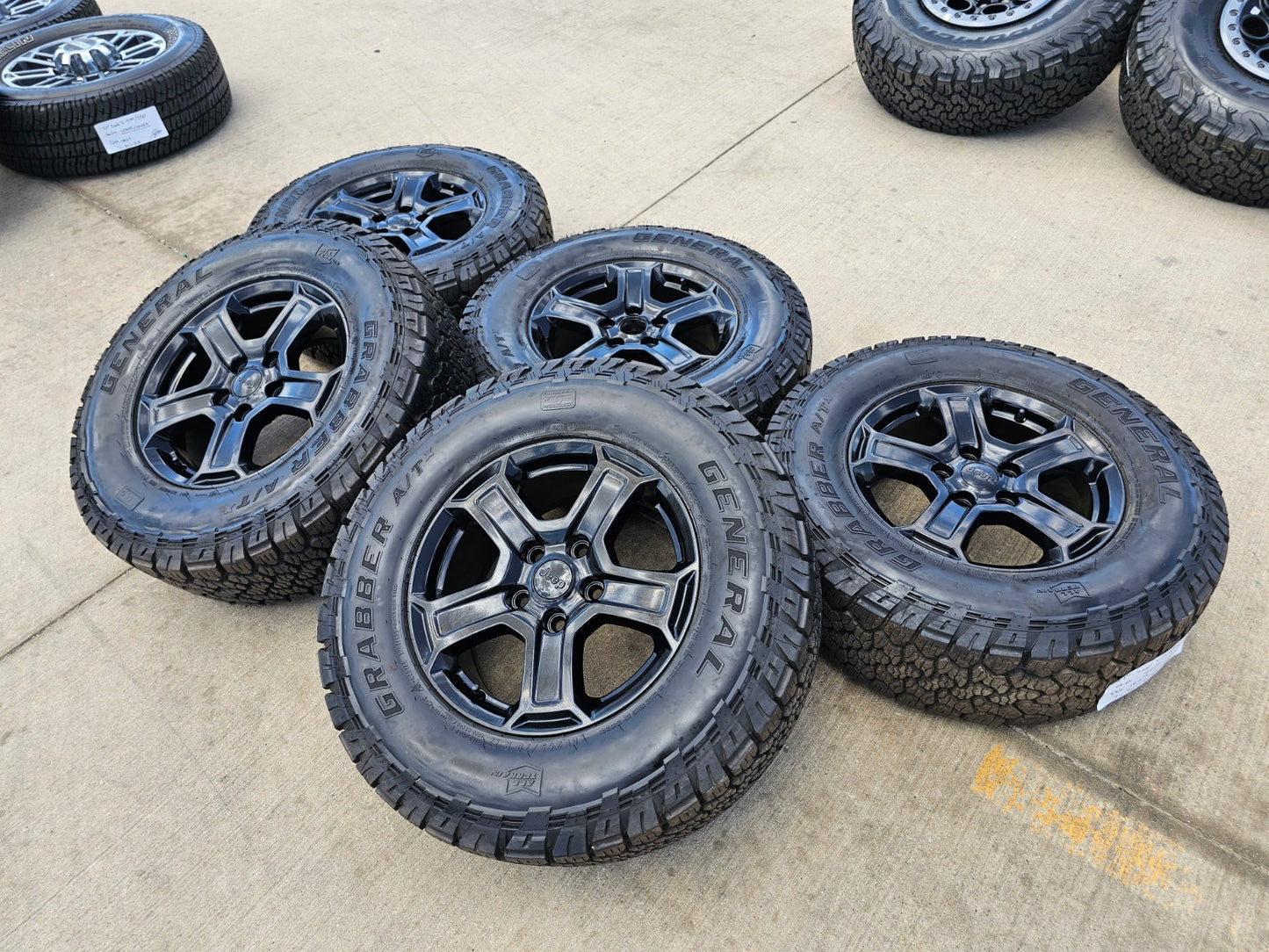17" Jeep Wrangler Rubicon OEM Black wheels rims 9216 Gladiator GENERAL A/TX