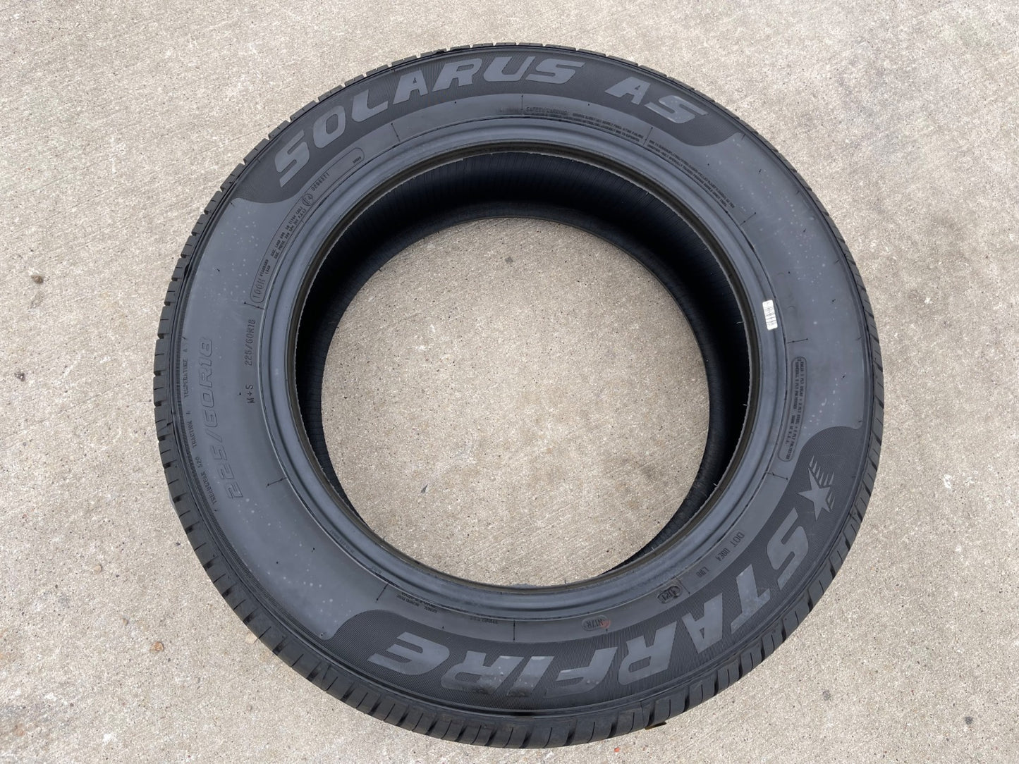 (1) 225/60/18 Starfire Solarus A/S tire 225/60r18 100H M+S NEW