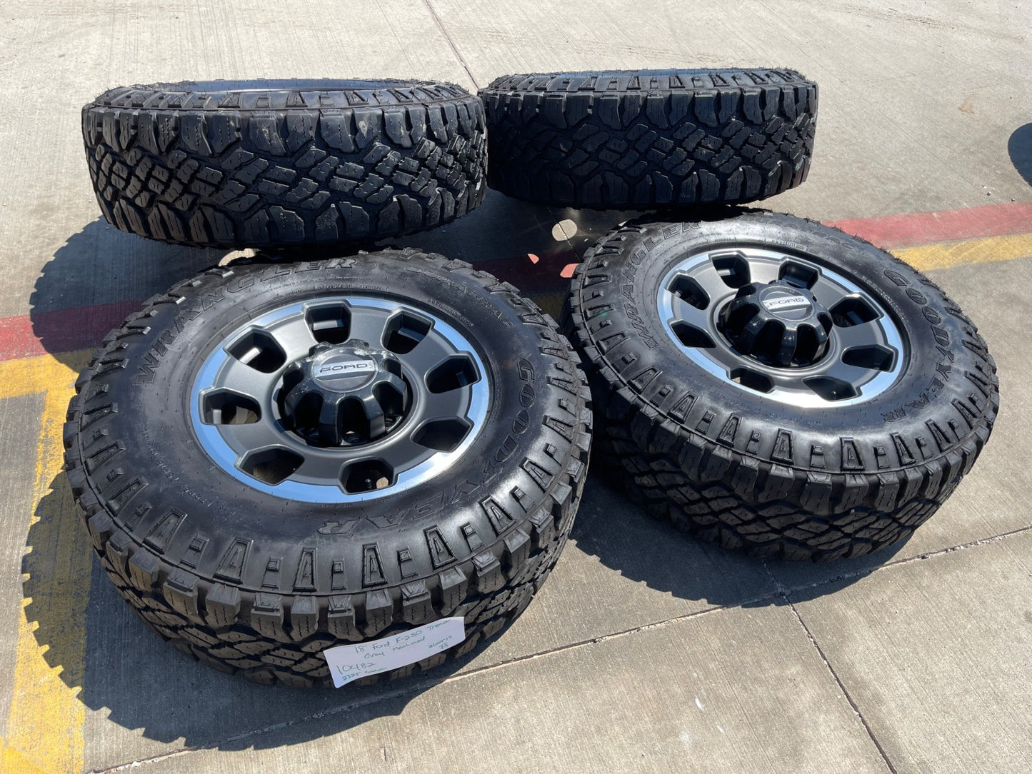 18" Ford F-250 F-350 OEM TREMOR rims wheels 10482 tires DURATRAC R/T 35"
