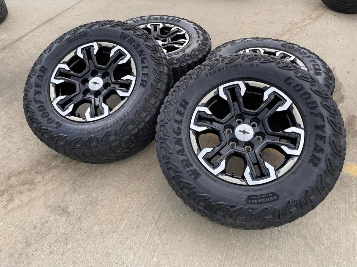 18" Chevy Silverado ZR2 Tahoe Sierra OEM 95415 SET wheels rims GOODYEAR SET