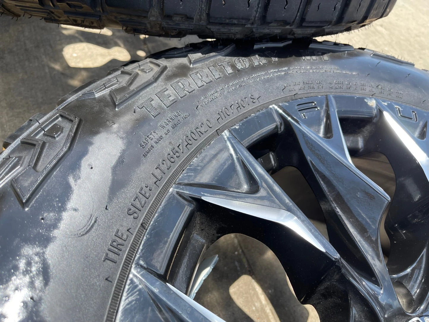 20" Fuel D804 Flame Blackout Chevy Silverado RAM 1500 wheels rims 6x139 6x5.5