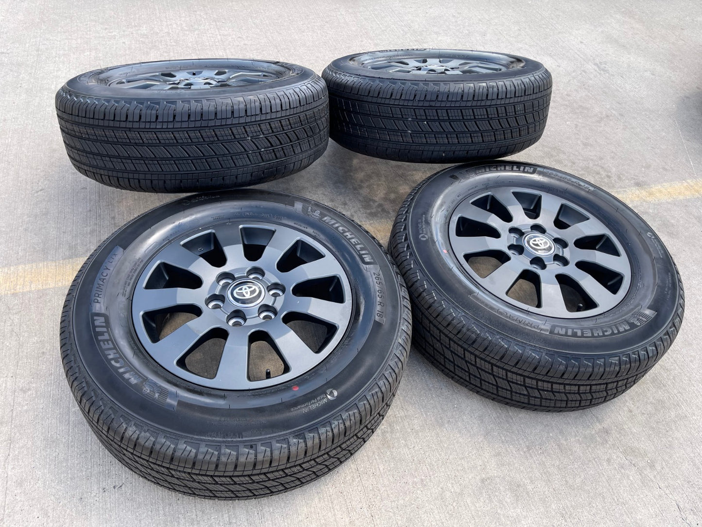 18" Toyota Land Cruiser OEM TRD wheels rims 95952 Tundra Sequoia MICHELIN NEW