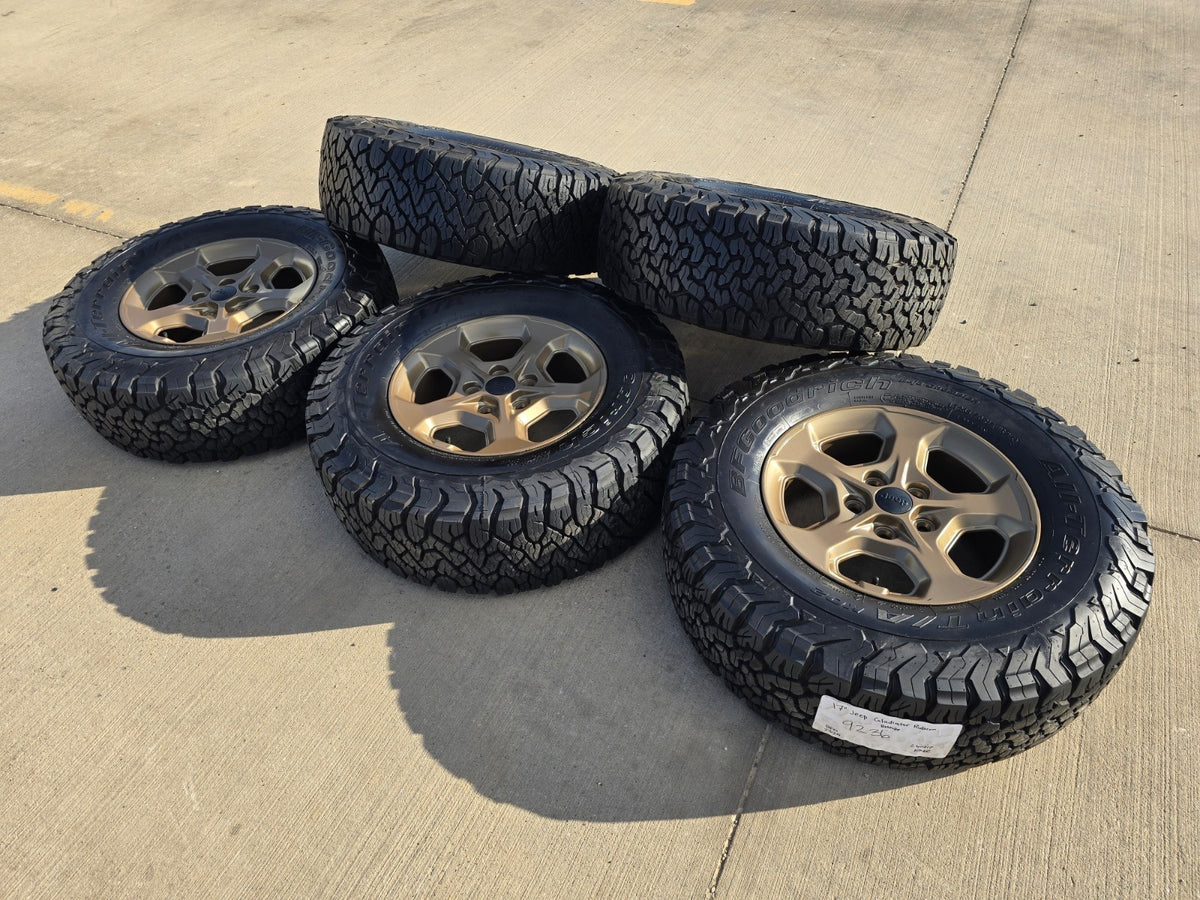 17" Jeep Gladiator RUBICON OEM wheels rims BRONZE Wrangler 9236 SET BFG A/T 33"