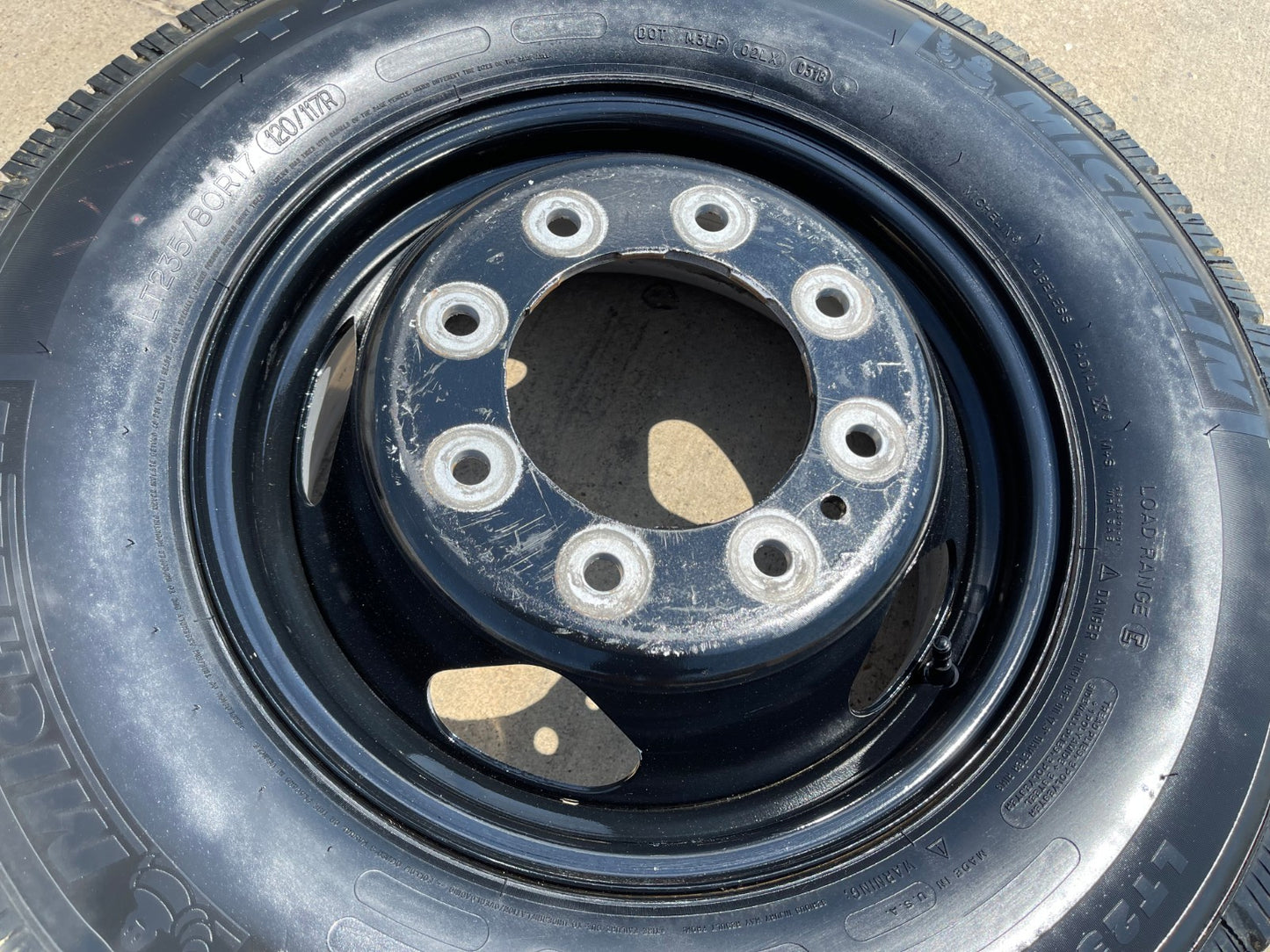 (1) 17" Chevy Silverado GMC Sierra 3500 Dually rim wheel OEM 8094 SINGLE
