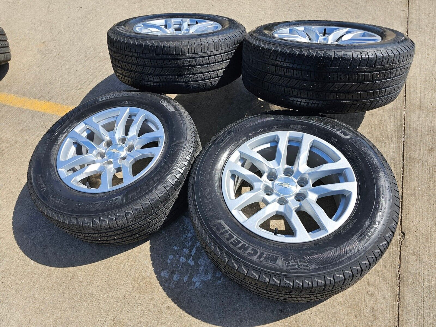 18" Chevy Silverado 1500 Suburban Tahoe OEM 5912 wheels rims GMC MICHELIN