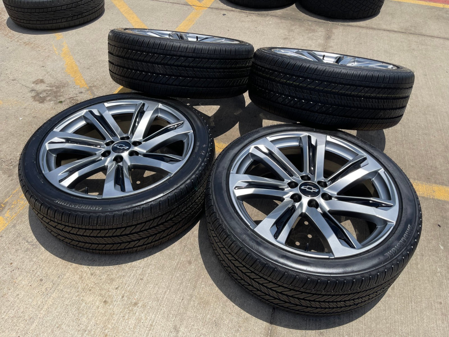 24" Chevy Tahoe Silverado OEM wheels rims SET Escalade 84949596 2025 2026 NEW