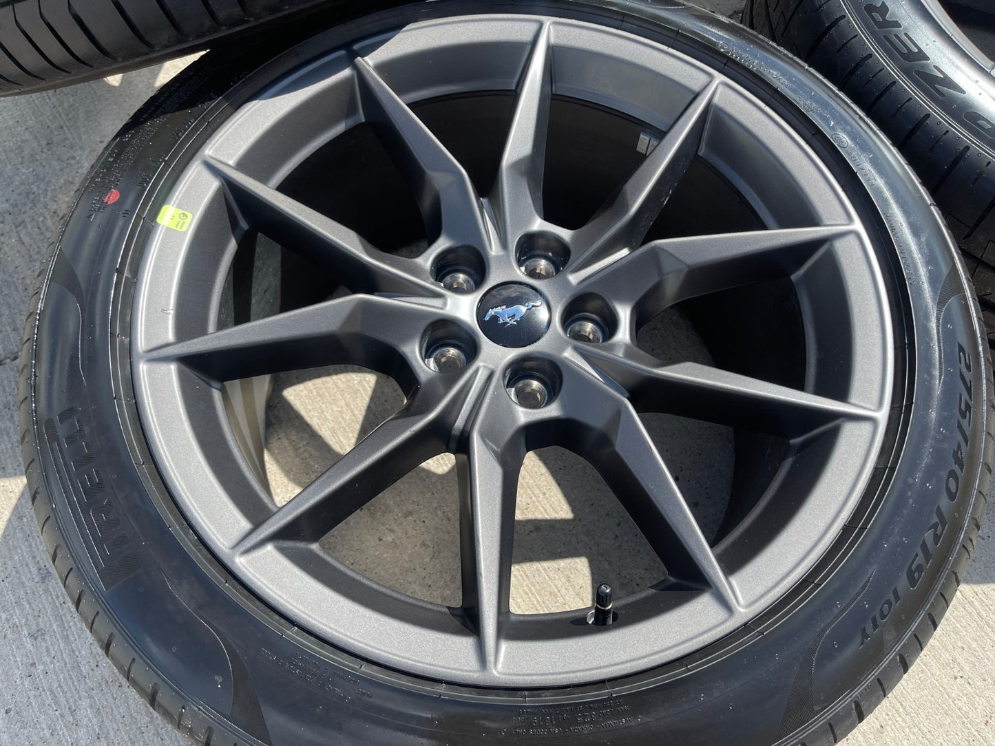 19" Ford Mustang GT Dark Horse OEM 95839 95840 wheels rims 2025 2026 2027