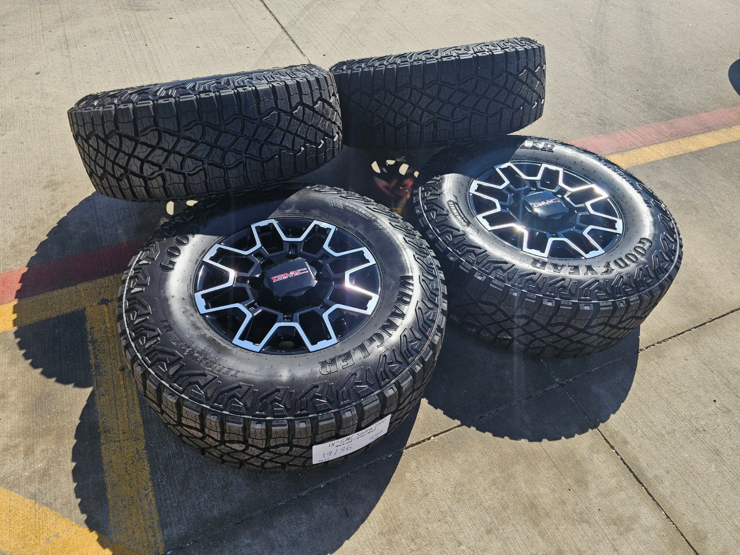 18" GMC Sierra AT4X Chevy Trail Boss 2500 OEM 14136 wheels rims GOODYEAR 35" NEW