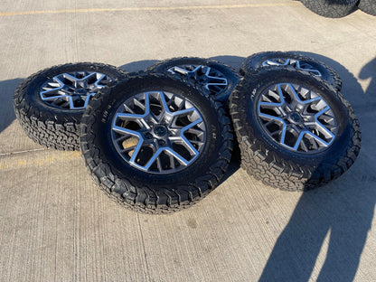 18" Jeep Wrangler Grand Cherokee Gladiator OEM 9331 wheels rims BFG KO2 A/T NEW