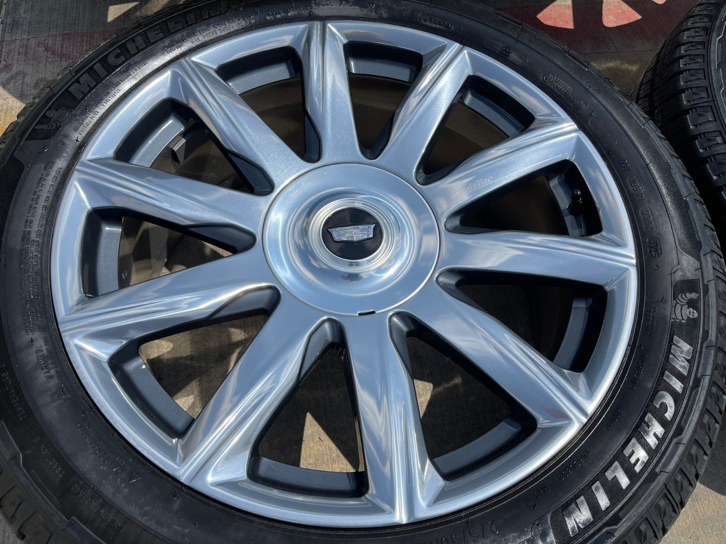 22" Cadillac Escalade Platinum OEM wheels rims 95078 4874 tires MICHELIN NEW
